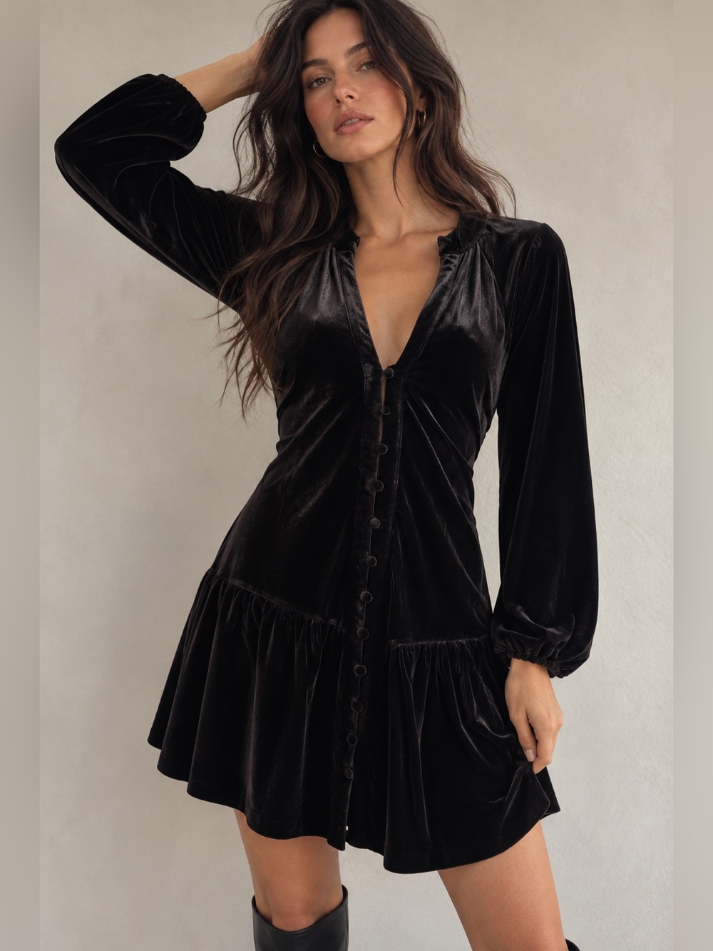 Alex Marie Black Velvet Dress Button Front Long Sleeve whimsy goth Size 2